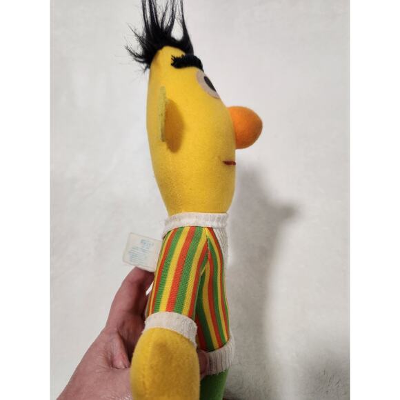 Bert from Sesame Street vintage 1984 made by Playskool - shows some wear - Picture 6 of 9